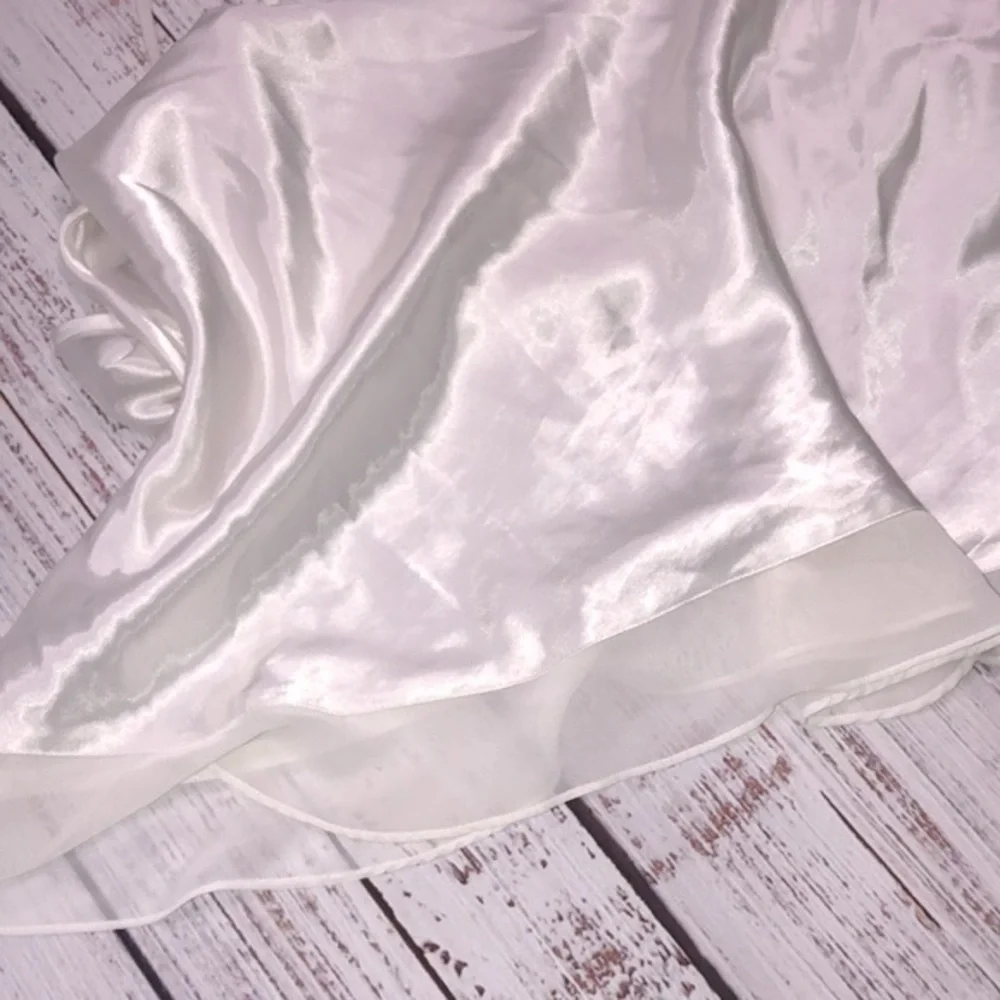 Vintage silky fabric night slip size large - Picture 7 of 7